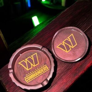 NORE’S NOVELTIES Handcrafted Astray & Coaster Set “Washington Commanders”